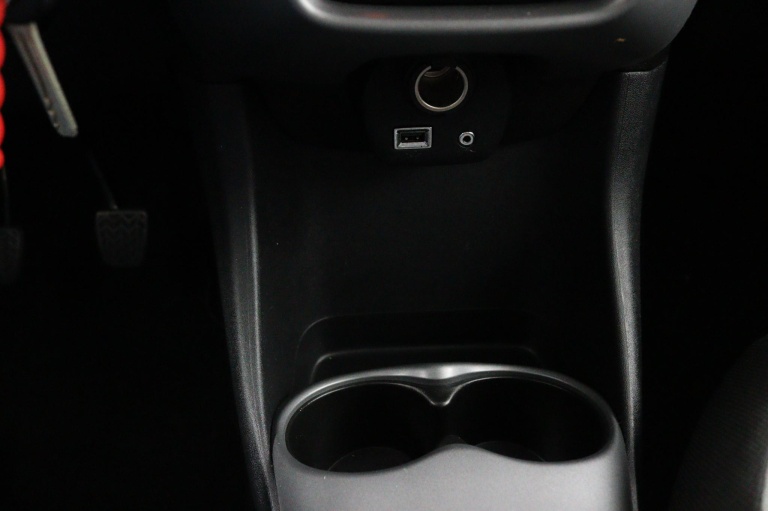 Toyota Aygo - 1.0 VVT-i x-joy 37