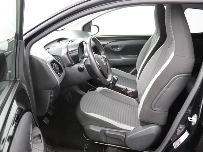 Toyota Aygo - 1.0 VVT-i x-joy