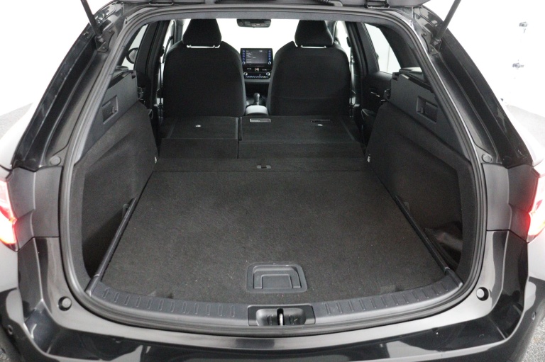 Toyota Corolla Touring Sports - 1.8 Hybrid Dynamic Business 24