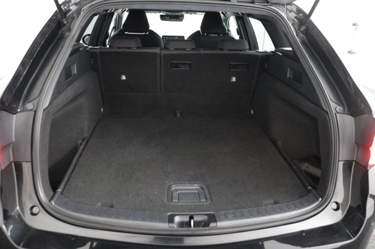 Toyota Corolla Touring Sports - 1.8 Hybrid Dynamic Business 26