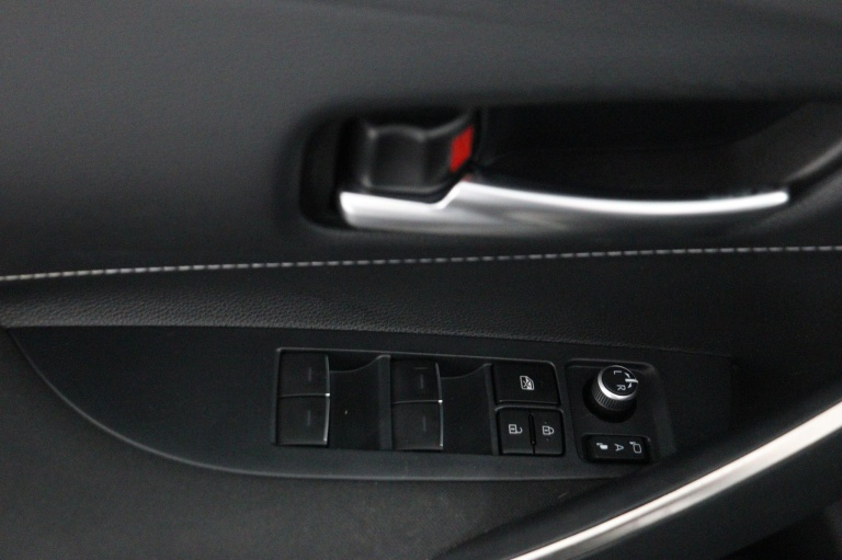 Toyota Corolla Touring Sports - 1.8 Hybrid Dynamic Business 28