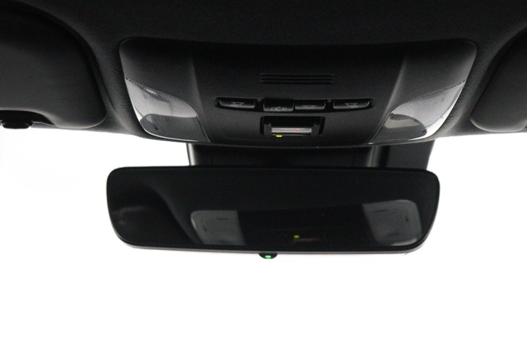 Toyota Corolla Touring Sports - 1.8 Hybrid Dynamic Business 32