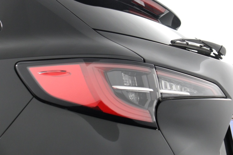 Toyota Corolla Touring Sports - 1.8 Hybrid Dynamic Business 34