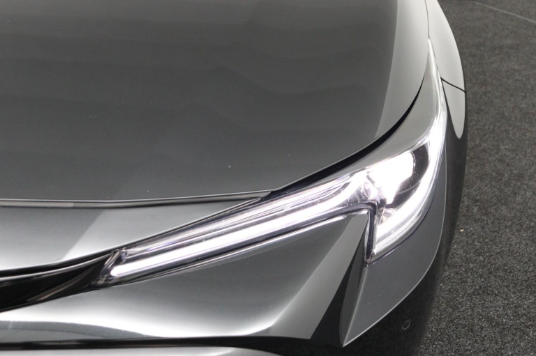 Toyota Corolla Touring Sports - 1.8 Hybrid Dynamic Business 36