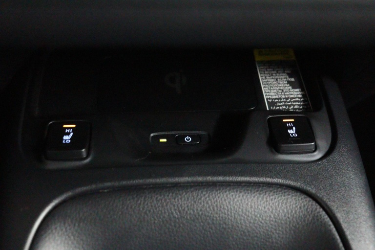 Toyota Corolla Touring Sports - 1.8 Hybrid Dynamic Business 38