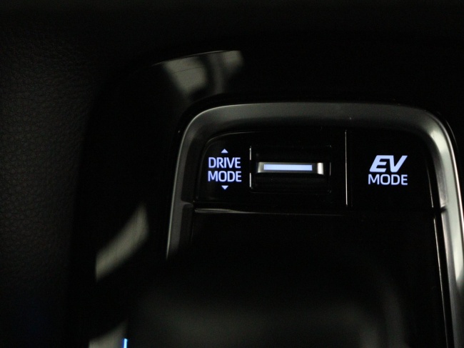 Toyota Corolla Touring Sports - 1.8 Hybrid Dynamic Business