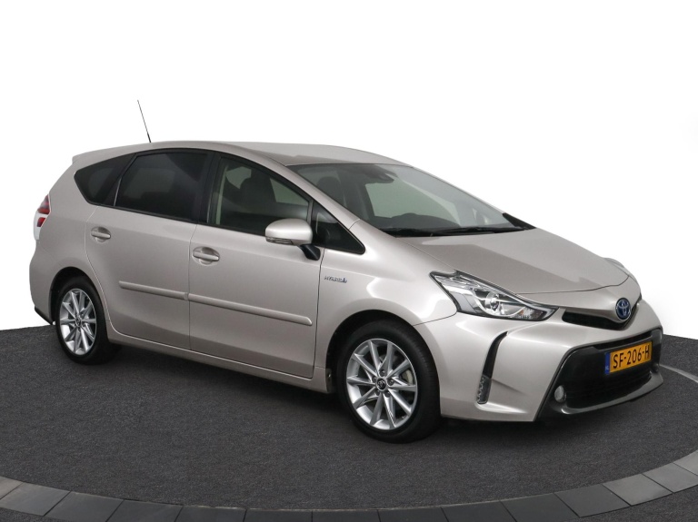 Toyota Prius + - 1.8 Dynamic 14