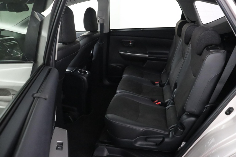 Toyota Prius + - 1.8 Dynamic 18