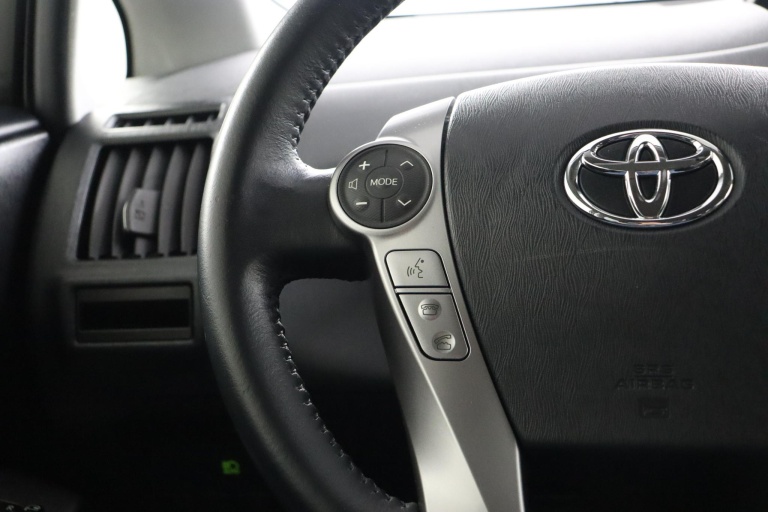 Toyota Prius + - 1.8 Dynamic 19