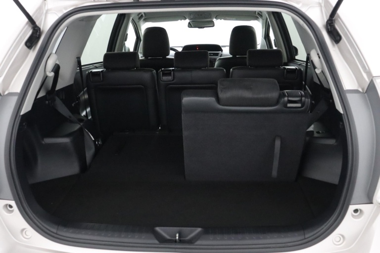 Toyota Prius + - 1.8 Dynamic 24