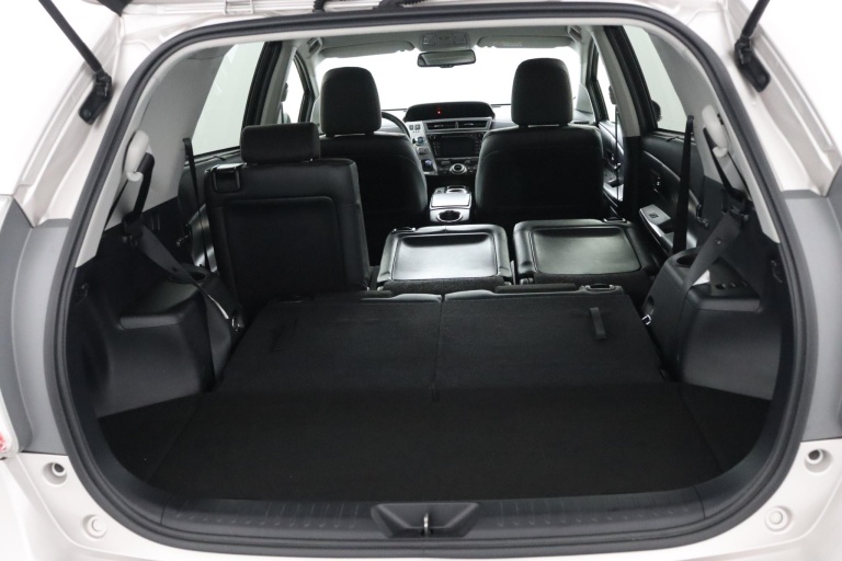 Toyota Prius + - 1.8 Dynamic 27