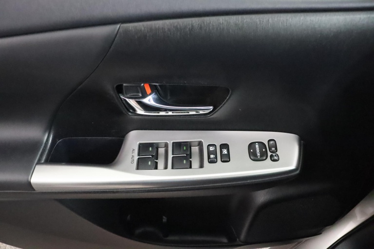 Toyota Prius + - 1.8 Dynamic 32