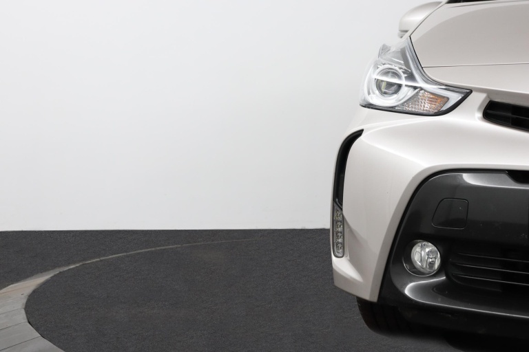 Toyota Prius + - 1.8 Dynamic 39