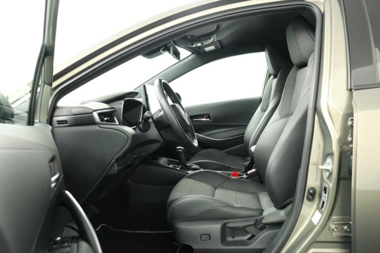 Toyota Corolla Touring Sports - Hybrid 140 Dynamic 17