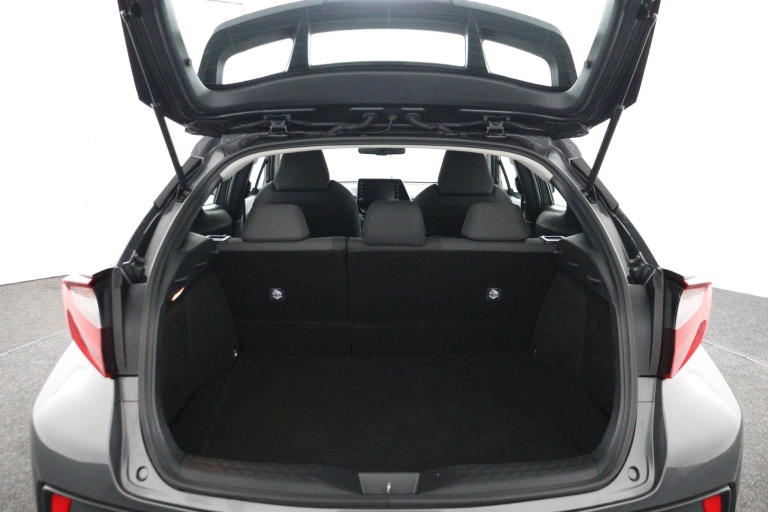 Toyota C-HR - 2.0 Hybrid Dynamic 23