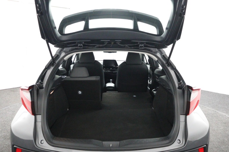 Toyota C-HR - 2.0 Hybrid Dynamic 24