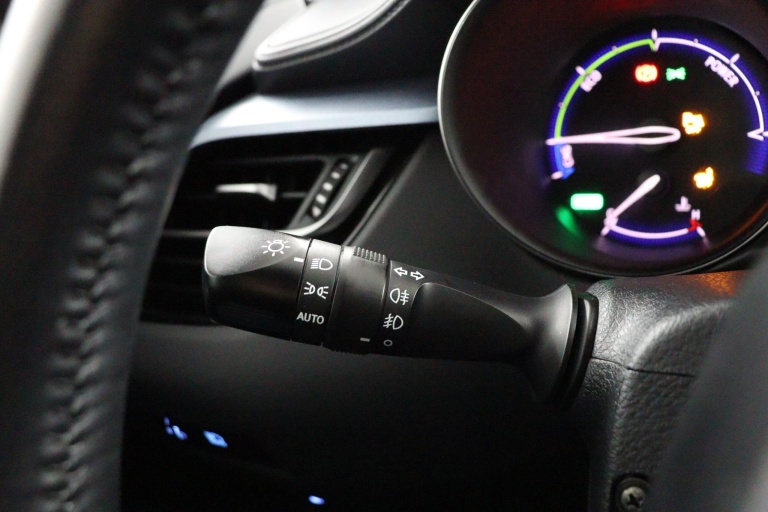 Toyota C-HR - 2.0 Hybrid Dynamic 30