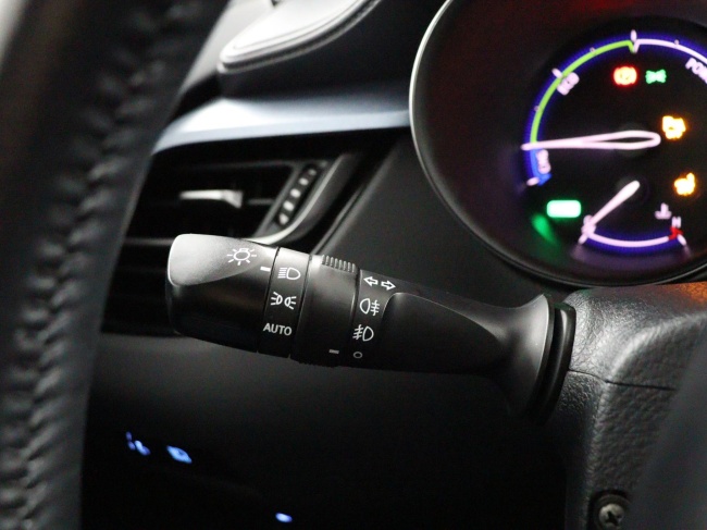 Toyota C-HR - 2.0 Hybrid Dynamic