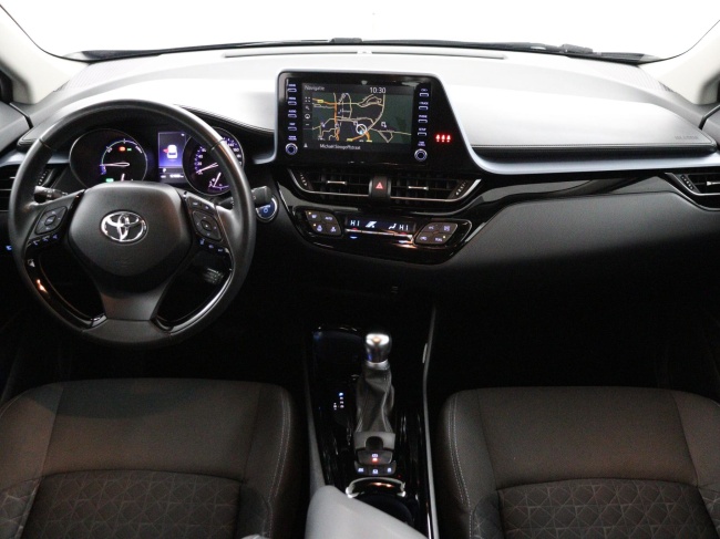 Toyota C-HR - 2.0 Hybrid Dynamic