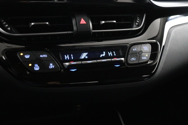 Toyota C-HR - 2.0 Hybrid Dynamic 7