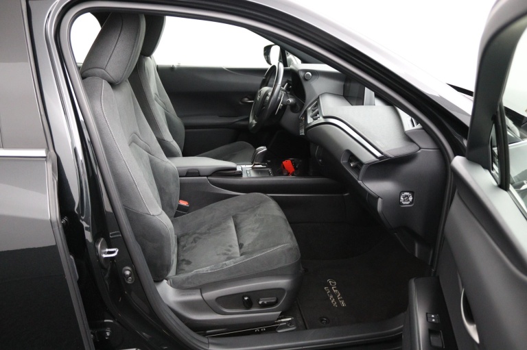 Lexus UX - 300e Business 54 kWh 22