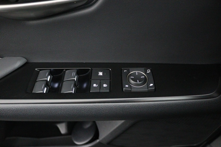 Lexus UX - 300e Business 54 kWh 27