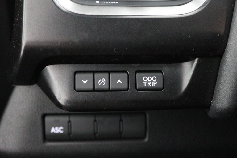 Lexus UX - 300e Business 54 kWh 28