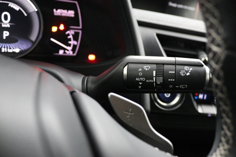 Lexus UX - 300e Business 54 kWh 30