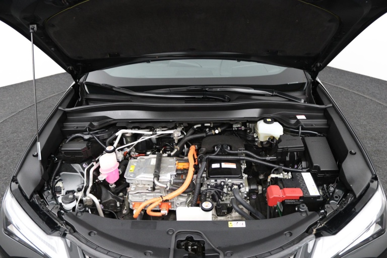 Lexus UX - 300e Business 54 kWh 32