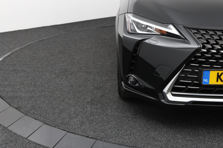 Lexus UX - 300e Business 54 kWh 33