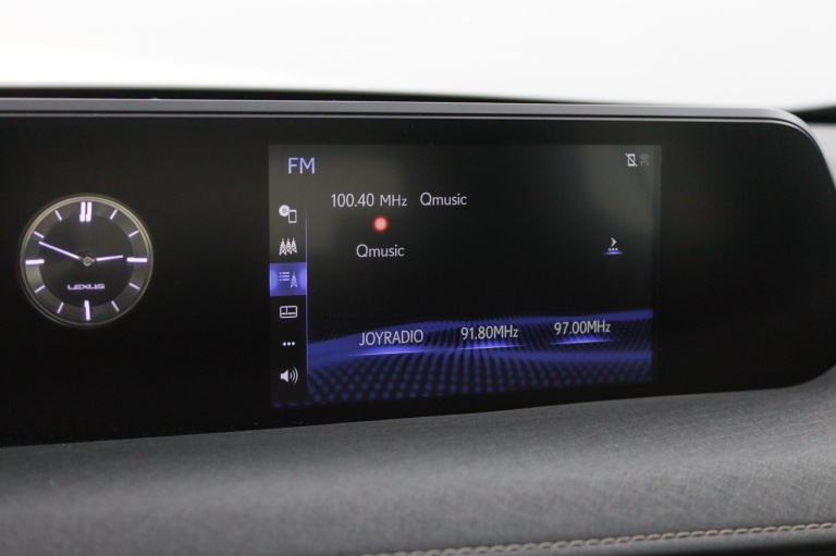 Lexus UX - 300e Business 54 kWh 8