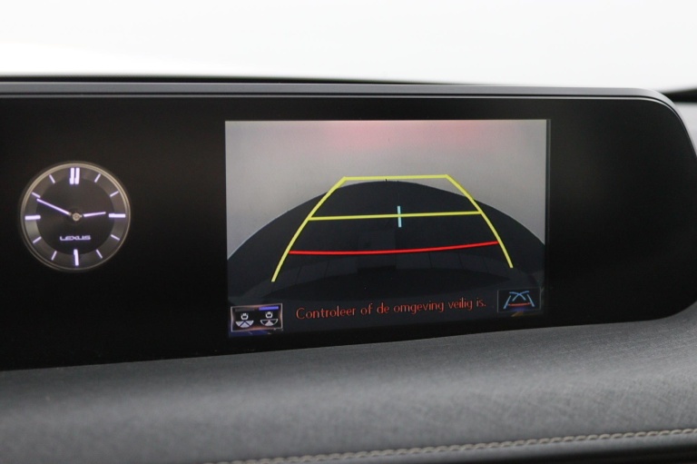 Lexus UX - 300e Business 54 kWh 9