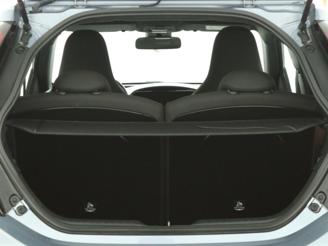 Toyota Aygo X - 1.0 VVT-i MT Play