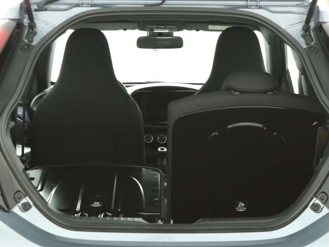 Toyota Aygo X - 1.0 VVT-i MT Play