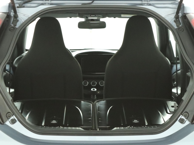 Toyota Aygo X - 1.0 VVT-i MT Play