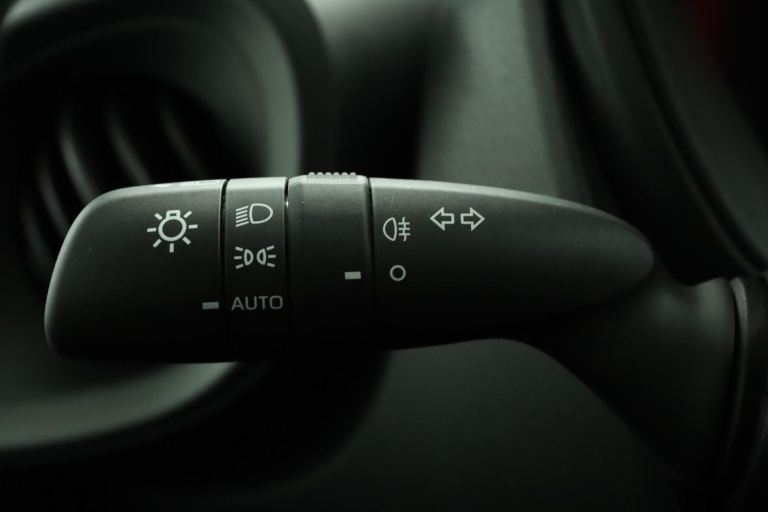 Toyota Aygo X - 1.0 VVT-i MT Play 30