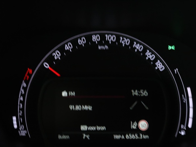 Toyota Aygo X - 1.0 VVT-i MT Play