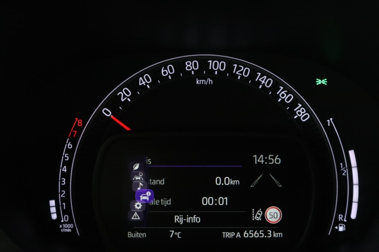 Toyota Aygo X - 1.0 VVT-i MT Play 46