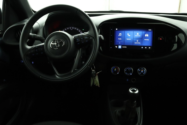 Toyota Aygo X - 1.0 VVT-i MT Play 58