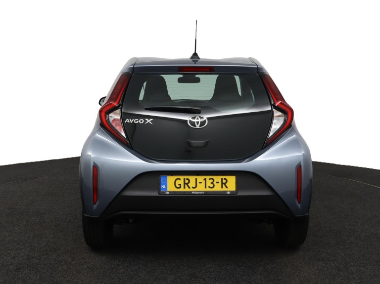 Toyota Aygo X - 1.0 VVT-i MT Play 59
