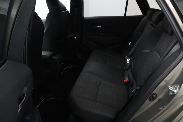 Toyota Corolla Touring Sports - Hybrid 140 Dynamic 12