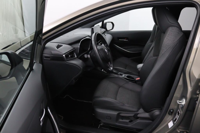 Toyota Corolla Touring Sports - Hybrid 140 Dynamic 9