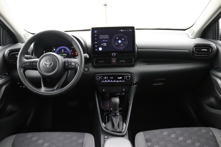 Toyota Yaris - 1.5 Hybrid 115 Dynamic 11