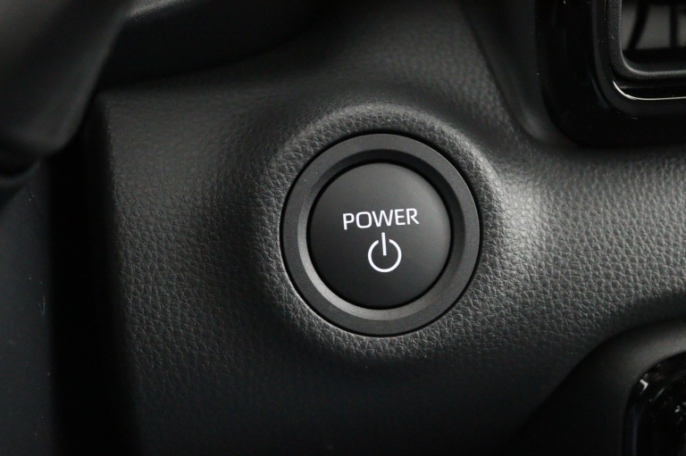 Toyota Yaris - 1.5 Hybrid 115 Dynamic 19