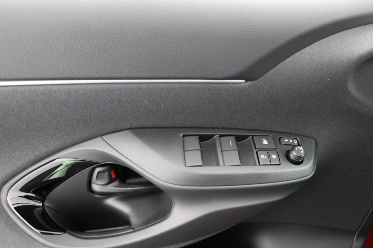 Toyota Yaris Cross - 1.5 Hybrid 115 Dynamic 29