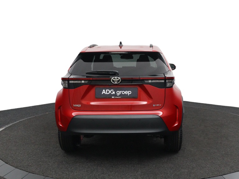 Toyota Yaris Cross - 1.5 Hybrid 115 Dynamic 8