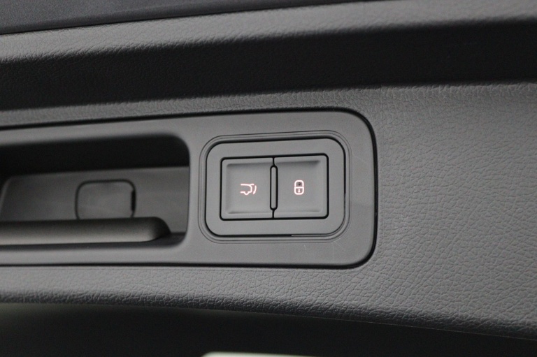 BYD SEAL U - Limited Edition 87 kWh 41