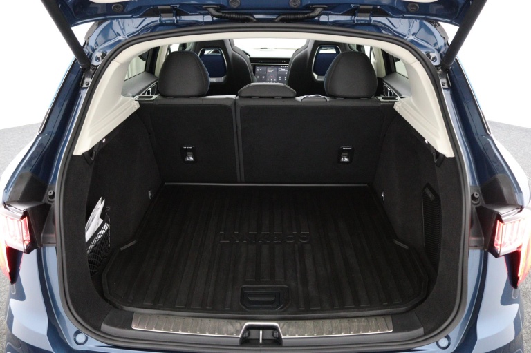 Lynk & Co 01 - 1.5 28