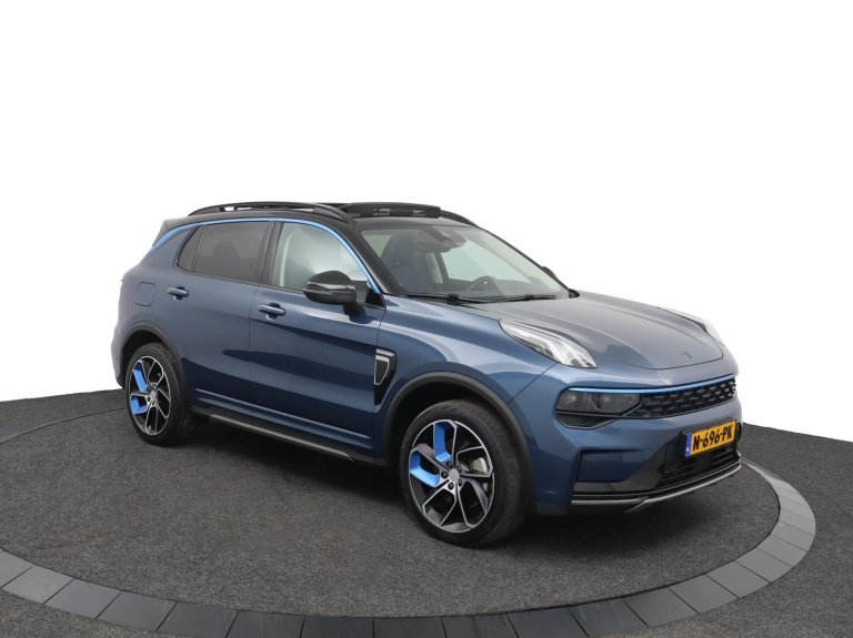 Lynk & Co 01 - 1.5 3