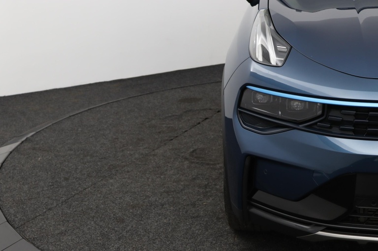 Lynk & Co 01 - 1.5 41